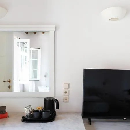 Rhenia Ξενοδοχείο