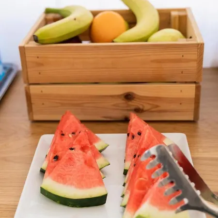 Ξενοδοχείο Rhenia 4*