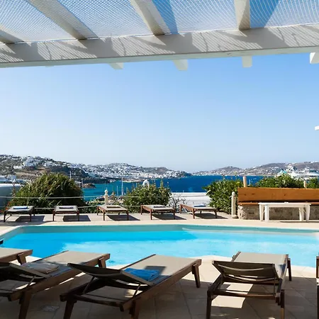 ريهينيا فندق 4*