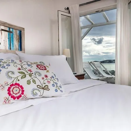 ريهينيا فندق تورلوس