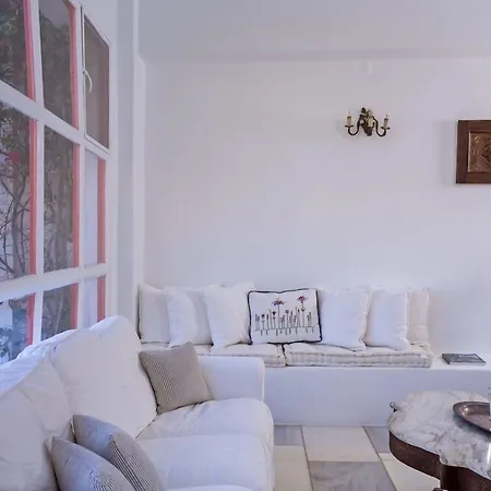 מלון Rhenia Mykonos & טורלוס