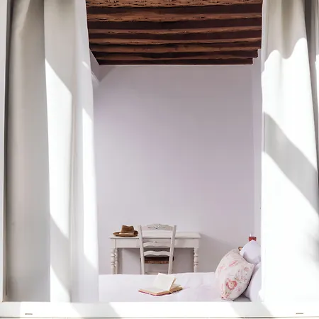 Rhenia Mykonos & 4* Tourlos
