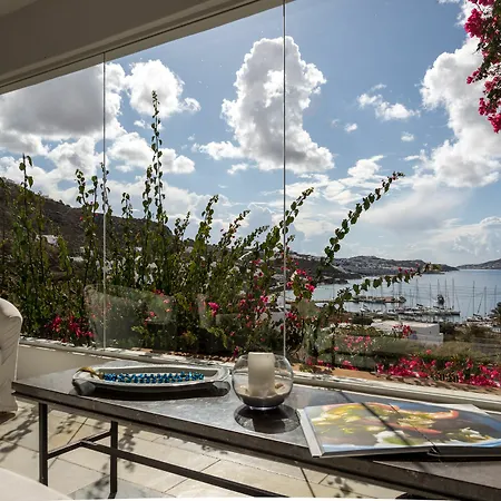 Hotel Rhenia Tourlos