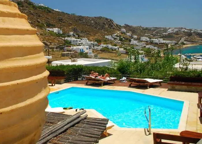 Hotel Rhenia Tourlos